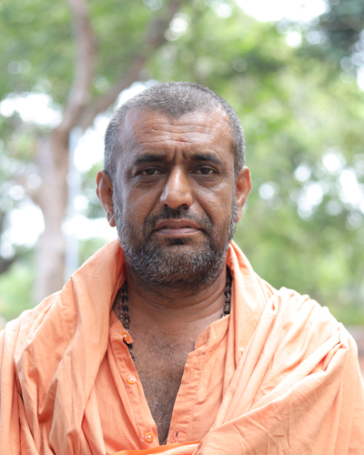 Swami Vikhyadhananda
